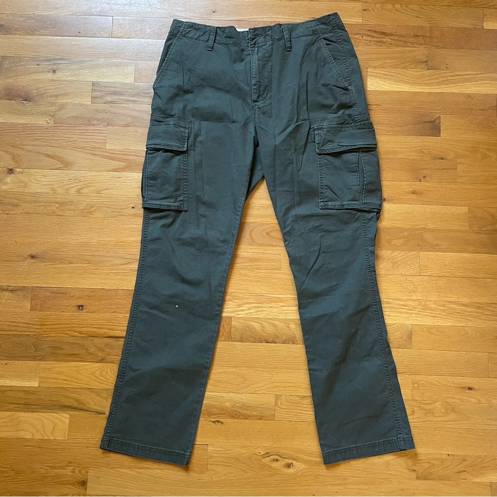 Old Navy Men's Cargo Pants - Olive